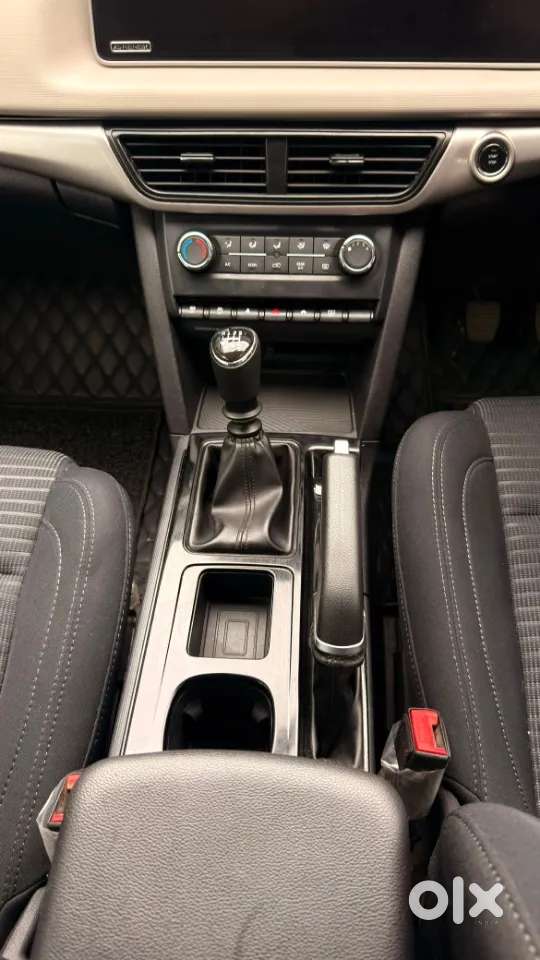 Mahindra Xuv700 2.2 Ax 5 Diesel Mt 7 Str, 2024, Diesel