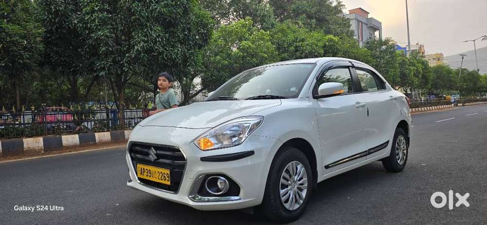 Maruti Suzuki Dzire 1.2 Vxi, 2023, Petrol