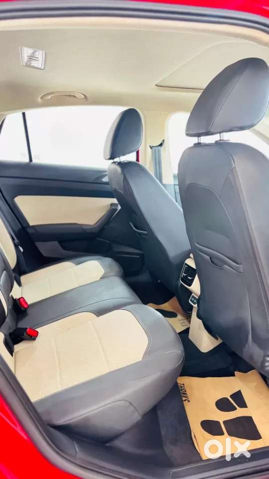 Skoda Slavia Style 1.0l Tsi At, 2023, Petrol
