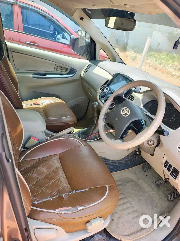 Toyota Innova 2012 Diesel Year Car