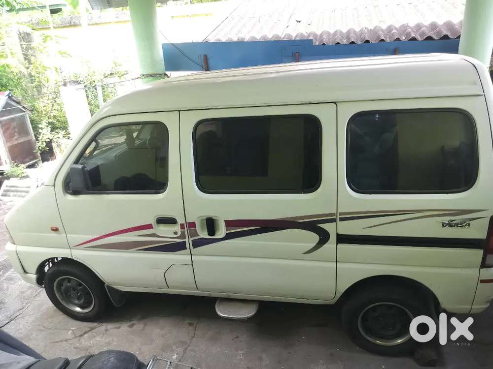 Maruthi Suzuki Versa 8seater