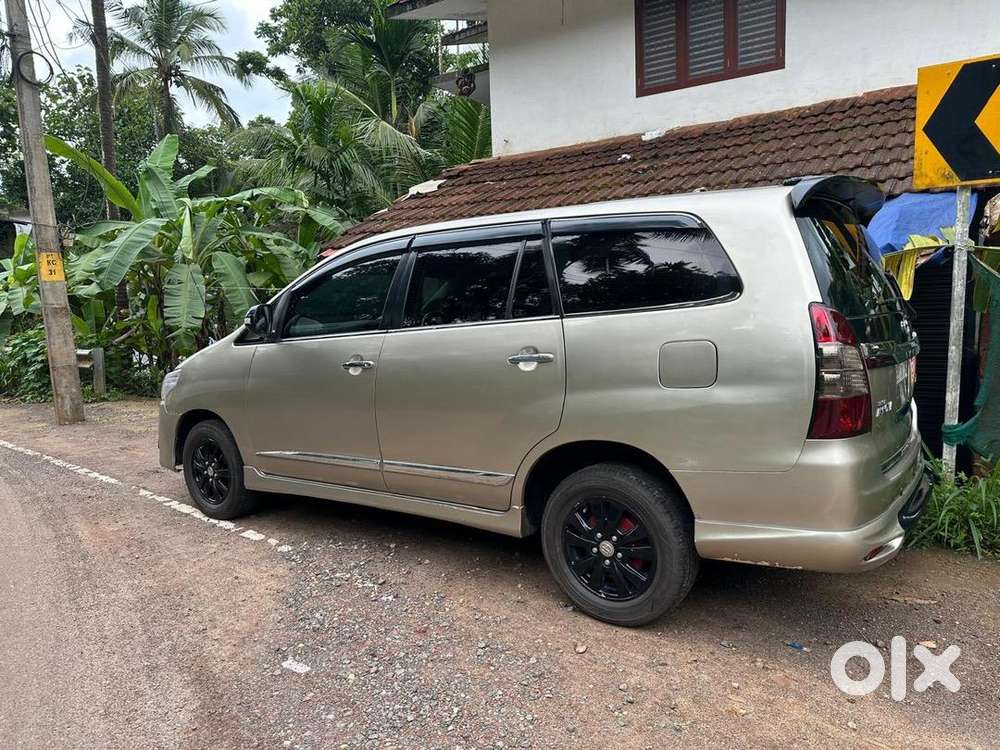 Toyota Innova 2009 Diesel Well Maintained