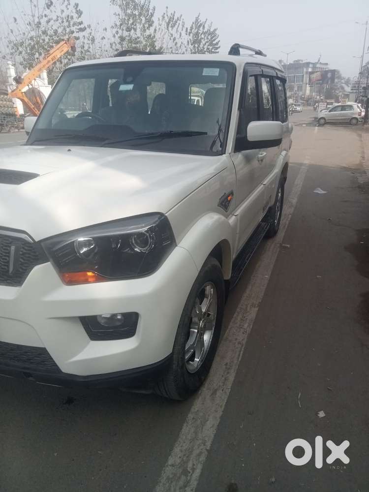 Mahindra Scorpio S10, 2015, Diesel