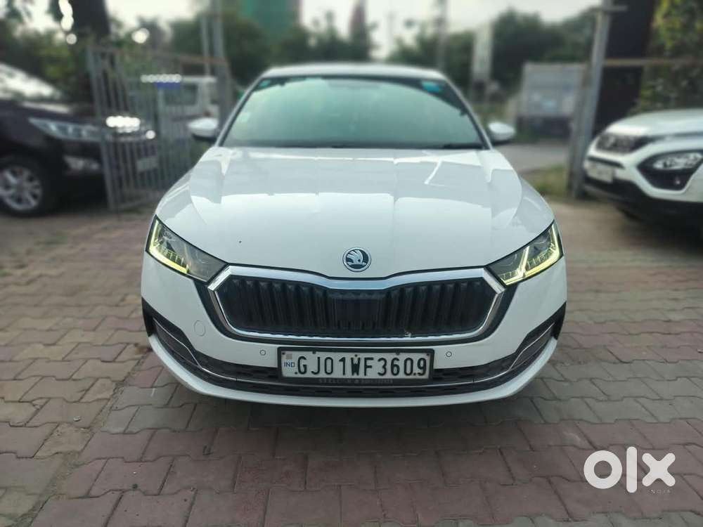 Skoda Octavia 2.0 L K Tsi At, 2022, Petrol
