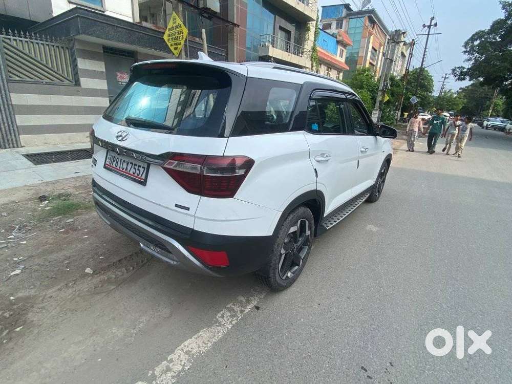 Hyundai Alcazar 2.0 Signature (o) Petrol At 6 Str, 2022, Petrol