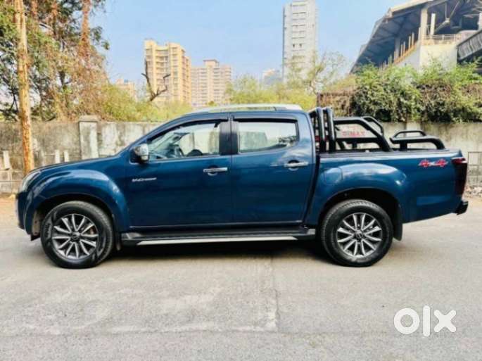 Isuzu V-cross Z 4x4 Mt, 2024, Diesel