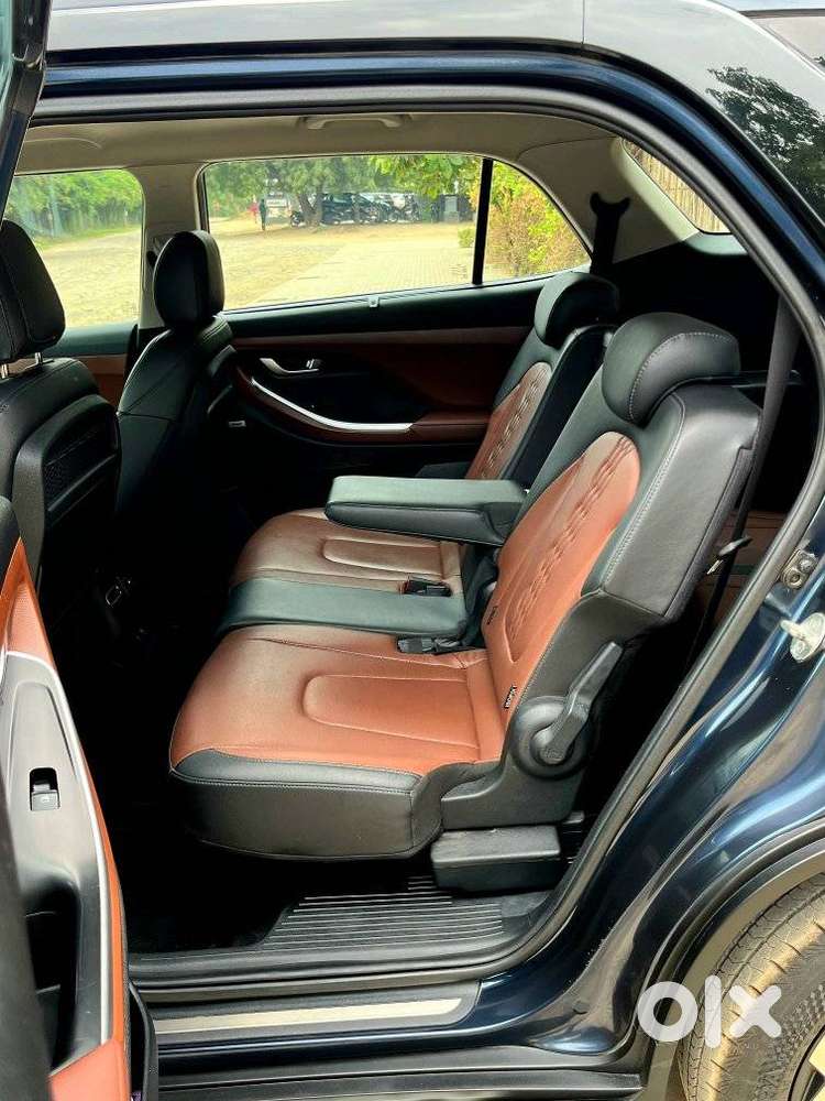 Hyundai Alcazar 2.0 Platinum (o) Petrol At 7 Str, 2022, Petrol