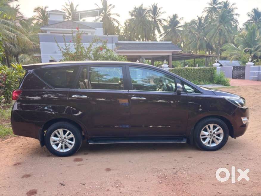 Toyota Innova Crysta 2.7 V, 2017, Diesel