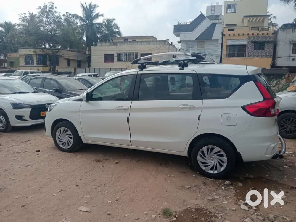 Maruti Suzuki Ertiga 1.5 Vxi, 2025, Petrol