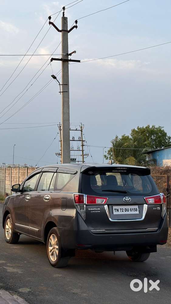 Toyota Innova Crysta 2.4 V 7 Str, 2016, Diesel