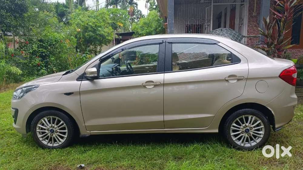 Ford Aspire Titanium Blu 2020