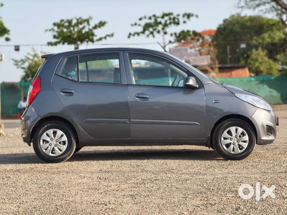 Hyundai I10 Sportz, 2012, Petrol