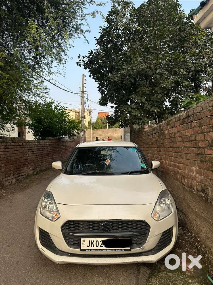 Maruti Suzuki Swift Petrol 2024
