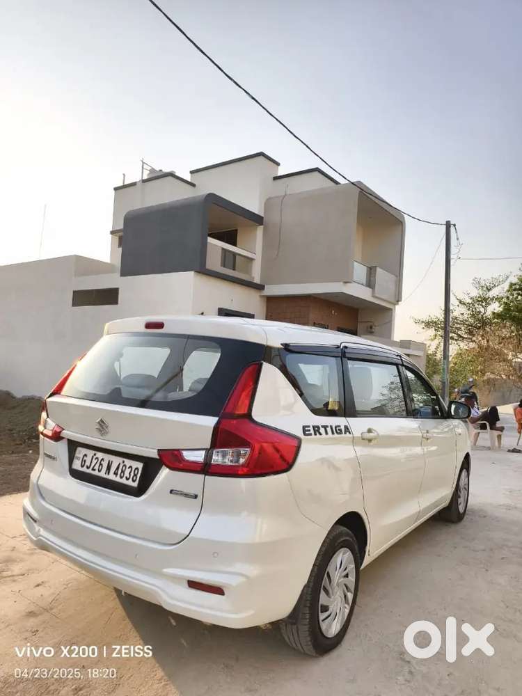 Maruti Suzuki Ertiga 2018 Diesel 105000 Km Driven.