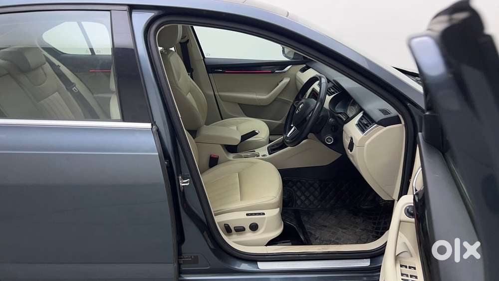 Skoda Octavia 2.0 L K Tsi At, 2018, Petrol