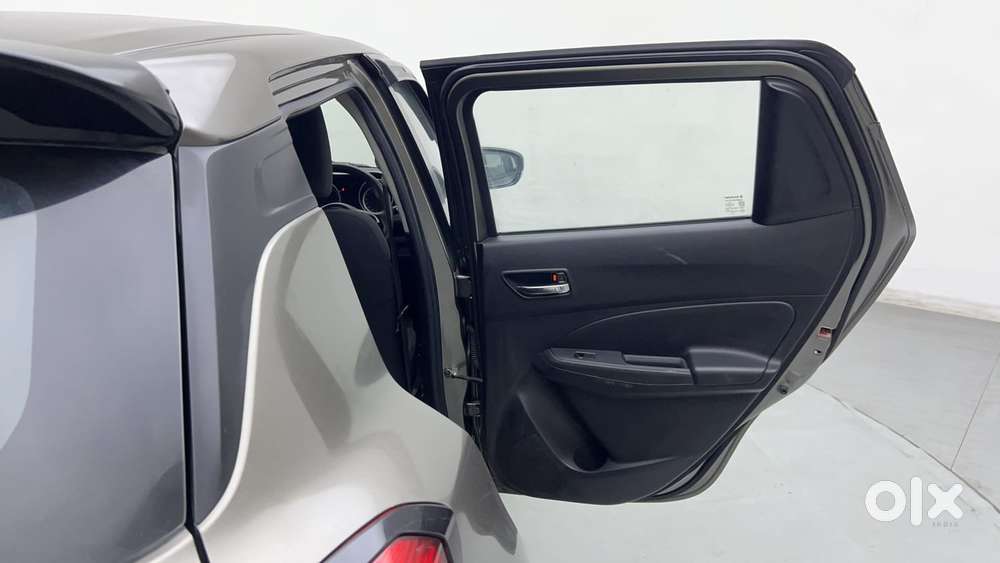 Maruti Suzuki Swift Amt Vvt Vxi, 2022, Petrol