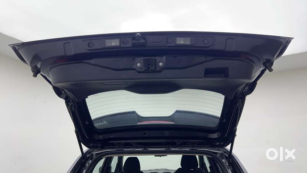 Nissan Magnite 1.0 Xv, 2022, Petrol