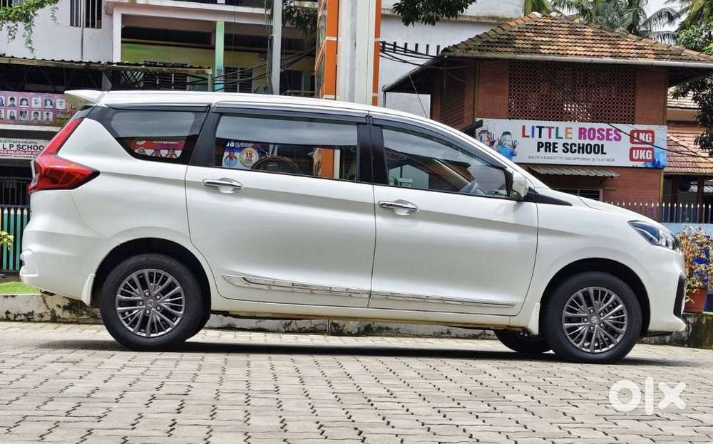 Maruti Suzuki Ertiga Zxi At Petrol, 2020, Petrol