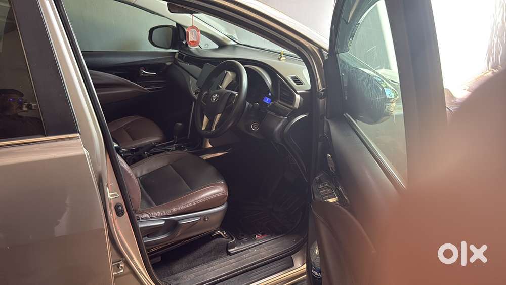 Toyota Innova Crysta 2018