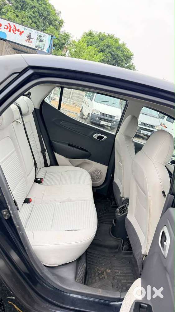 Hyundai Aura 1.2 Sx Cng, 2025, Cng & Hybrids