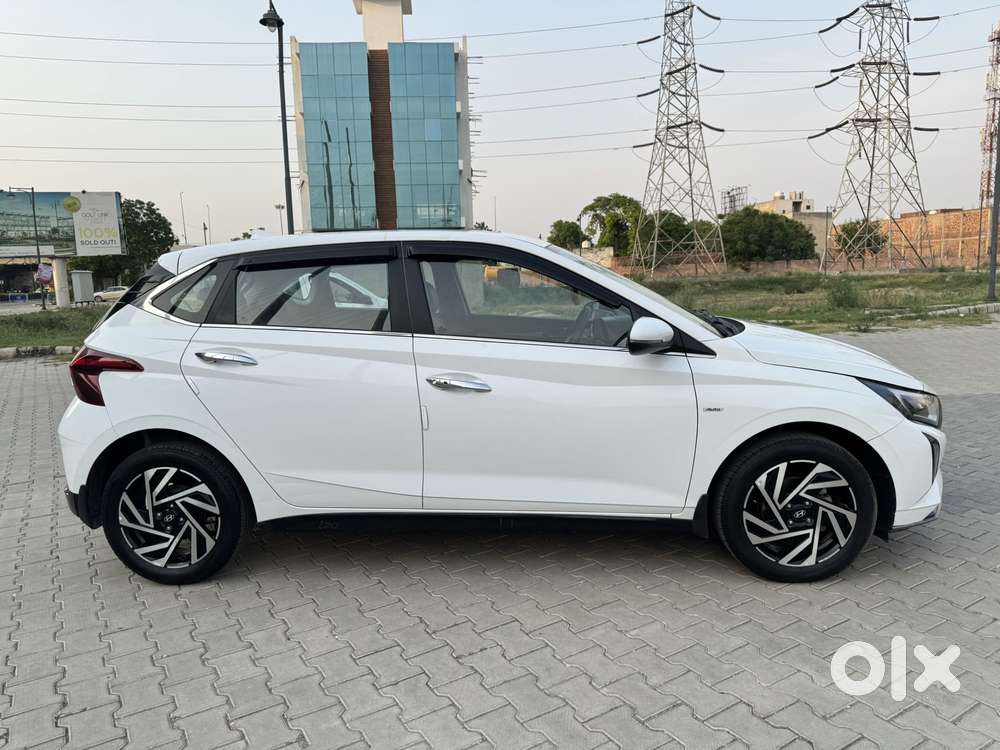 Hyundai Elite I20 1.2 Asta (o) Dual Tone, 2024, Petrol