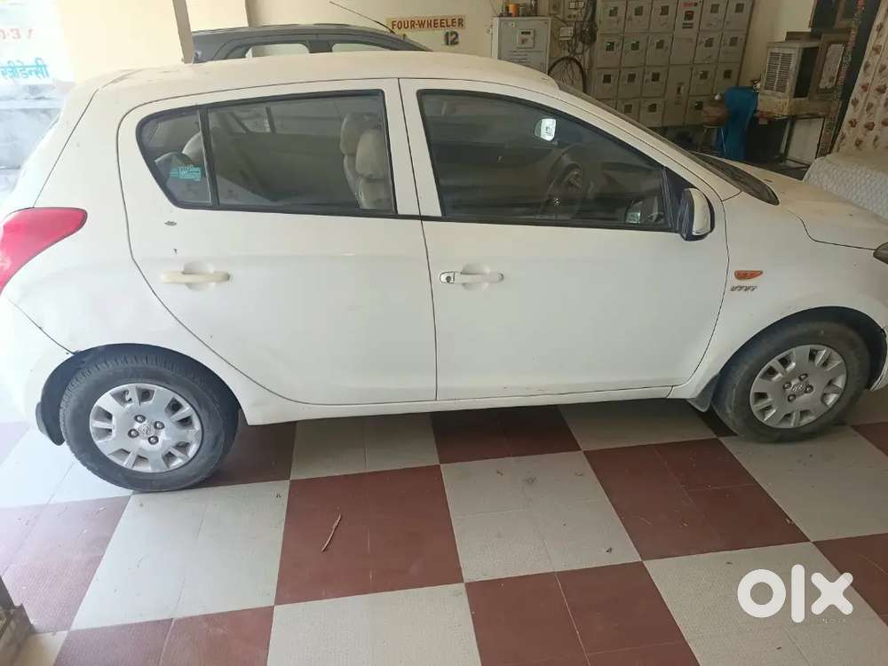 Hyundai I20 2012 पेट्रोल मैन्युअल