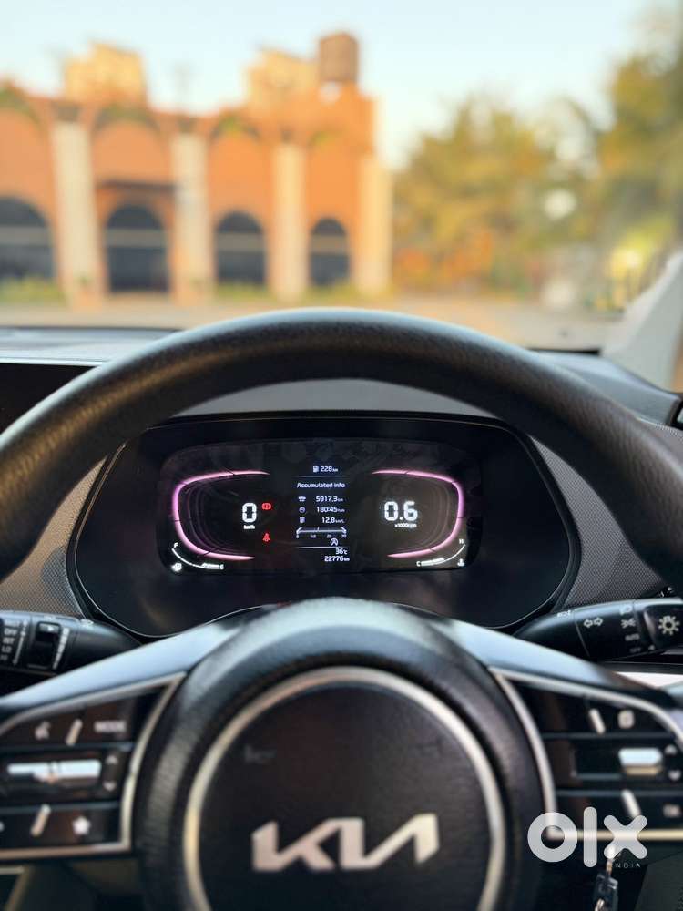 Kia Carens 1.5 Prestige 7 Str, 2024, Petrol