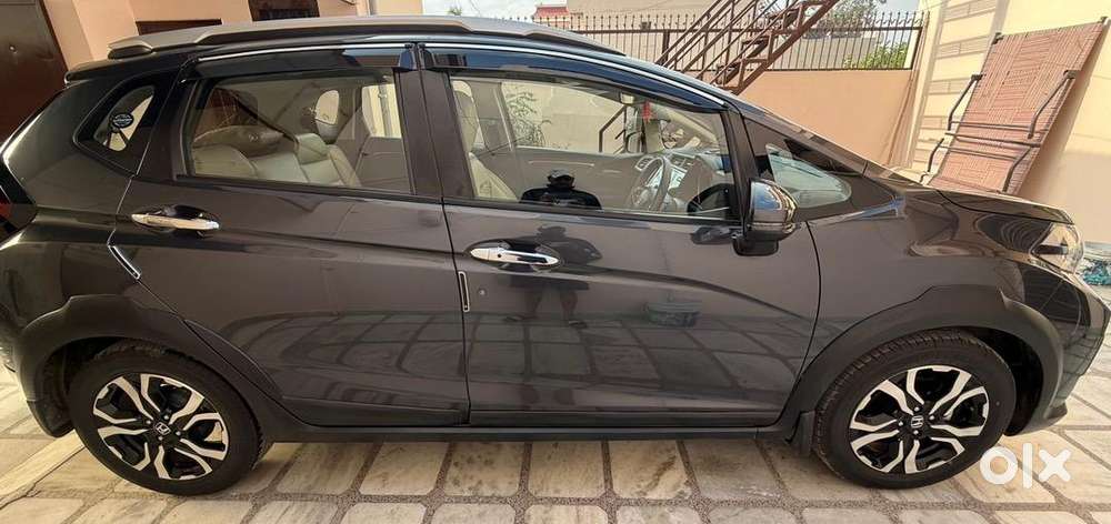 Top Model Single Hand Running,all Functions Are In Running Condition