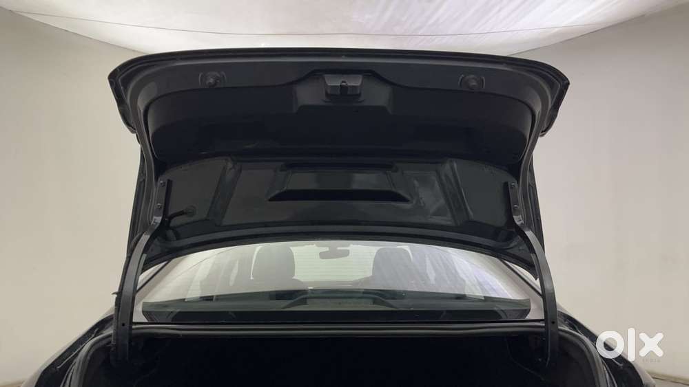 Volkswagen Virtus 1.0 Topline Tsi At, 2023, Petrol