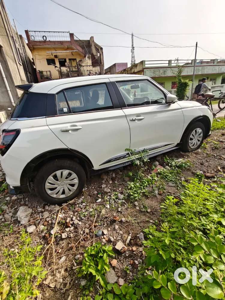 Maruti Suzuki Swift 2025 Petrol 1575 Km Driven In Showroom Condition
