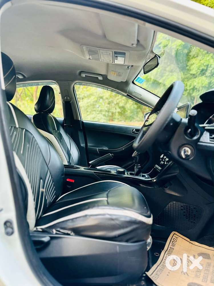 Tata Nexon Smart Plus1.2 Revotron Petrol 5 Mt, 2024, Petrol