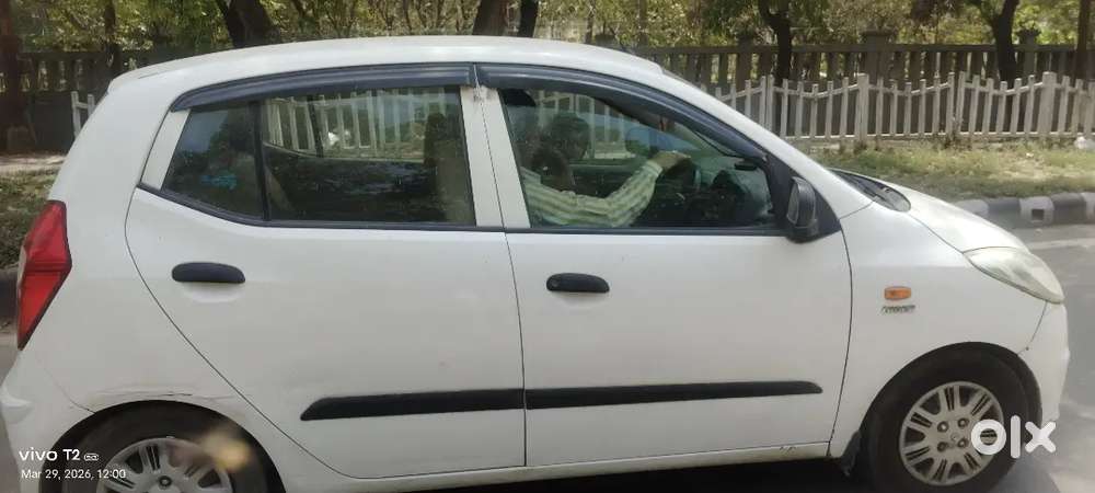 Hyundai I10 2013 Petrol And Cng Good Condition And Well  Maintained