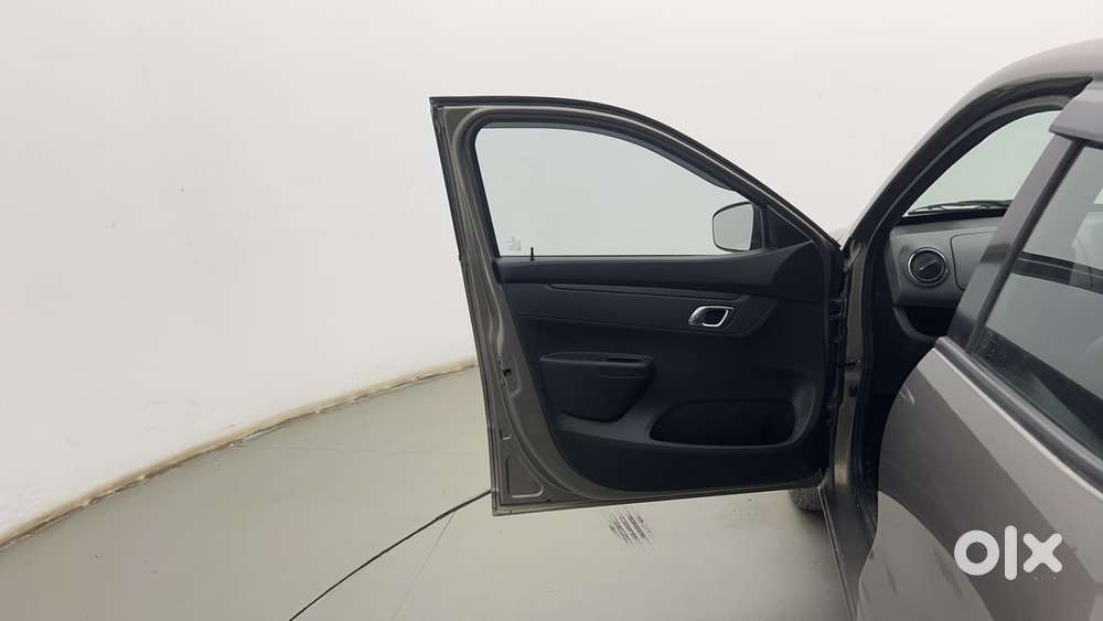 Renault Kwid 2019-ongoing 1.0 Rxt (o), 2019, Petrol