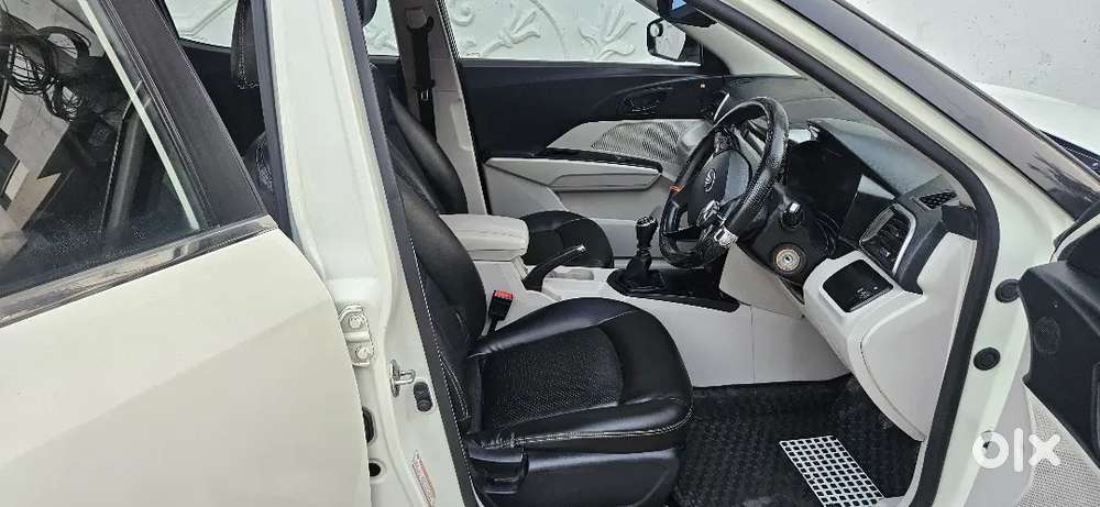 Mahindra Xuv300 1.5 Diesel Manual