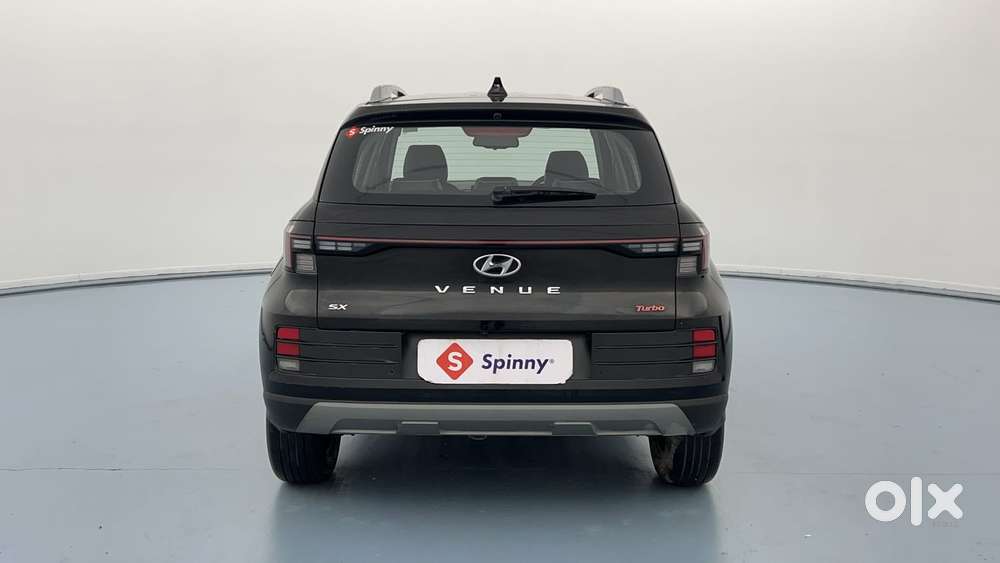 Hyundai Venue 1.0 Sx (o) Turbo Dct, 2023, Petrol
