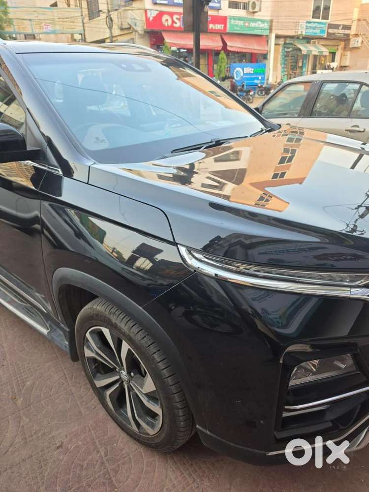 Mg Petrol Automatic 2025