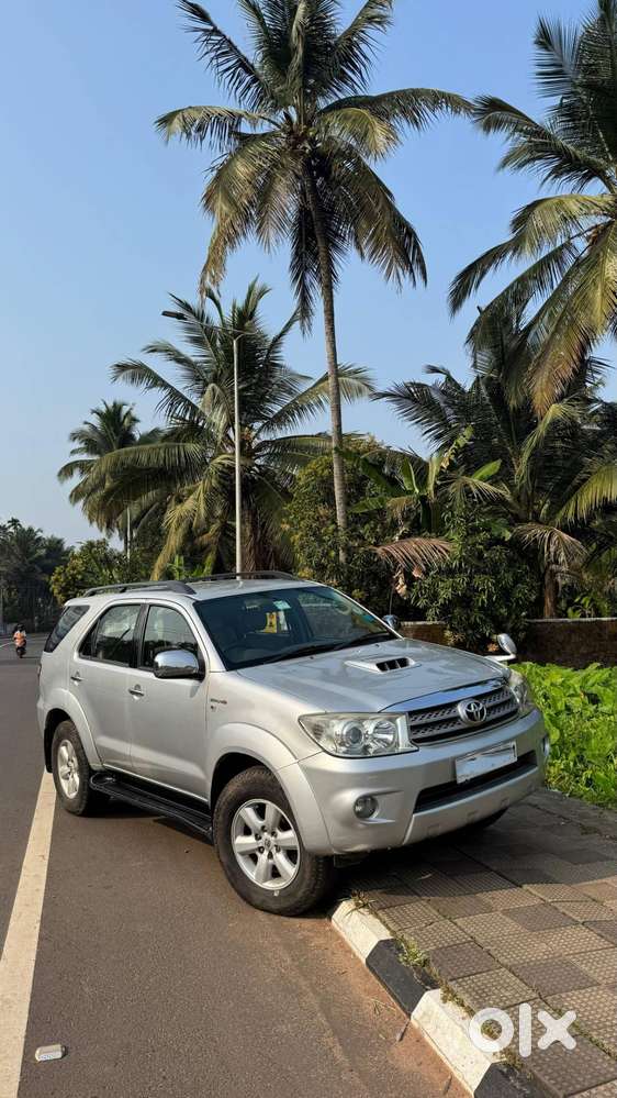 2011 Toyota Fortuner 4 X 4 Manual Diesel