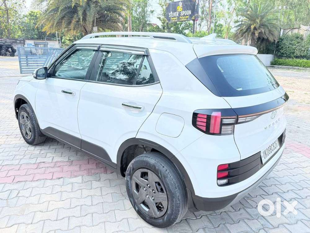 Hyundai Venue 1.2 S (o), 2023, Petrol