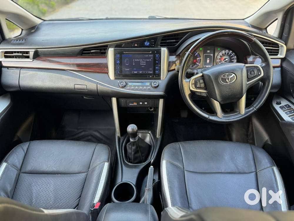 Toyota Innova Crysta [2020-ongoing] 2.4 Vx 8 Str, 2018, Diesel