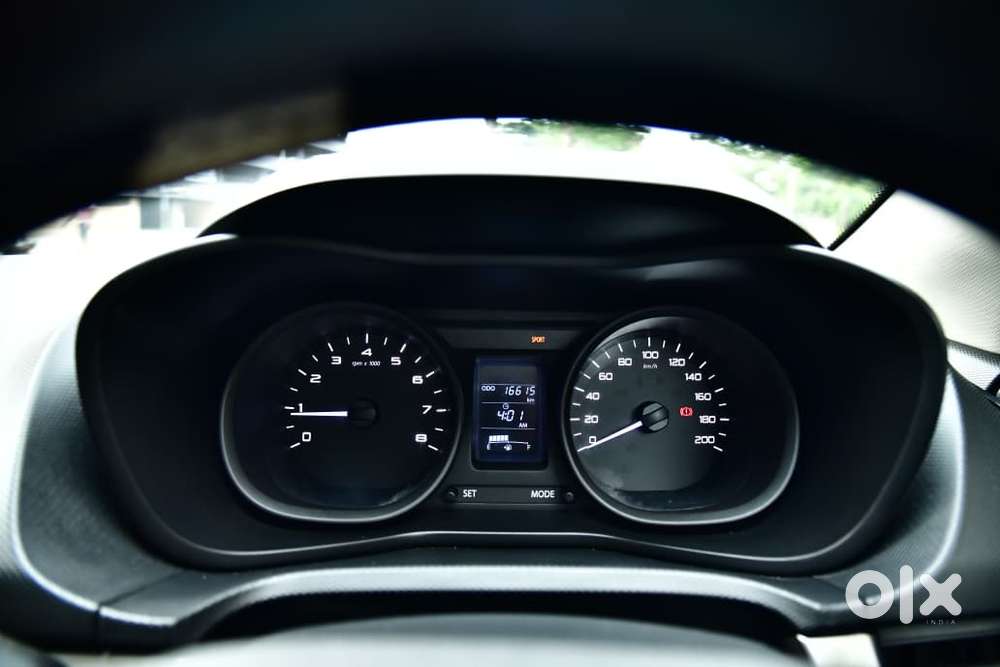 Tata Nexon 1.2 Revotron Xm (s), 2018, Petrol