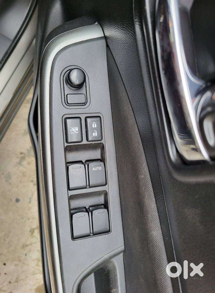 Maruti Suzuki Swift Zxi, 2019, Petrol