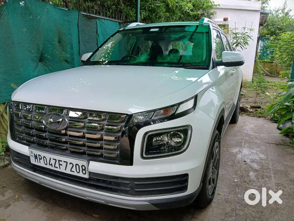 Hyundai Venue 2023 S (o) Petrol Manual, Nil Dep  Insurance, 35%ncb