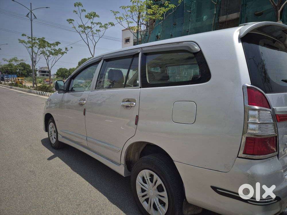 Toyota Innova 2.5 G (diesel) 8 Seater, 2014, Diesel