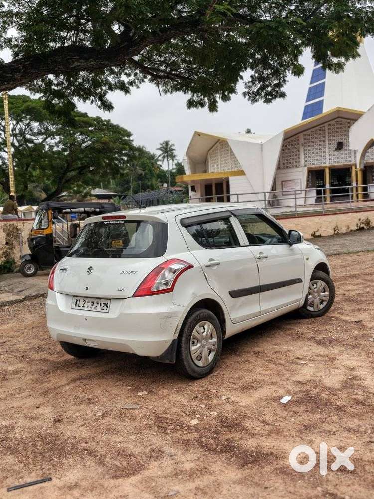 Maruti Suzuki Swift Lxi Option, 2013, Petrol