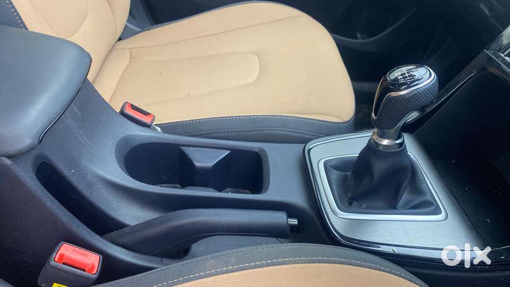 Hyundai Alcazar 1.5 Mt Executive 7s, 2024, Petrol