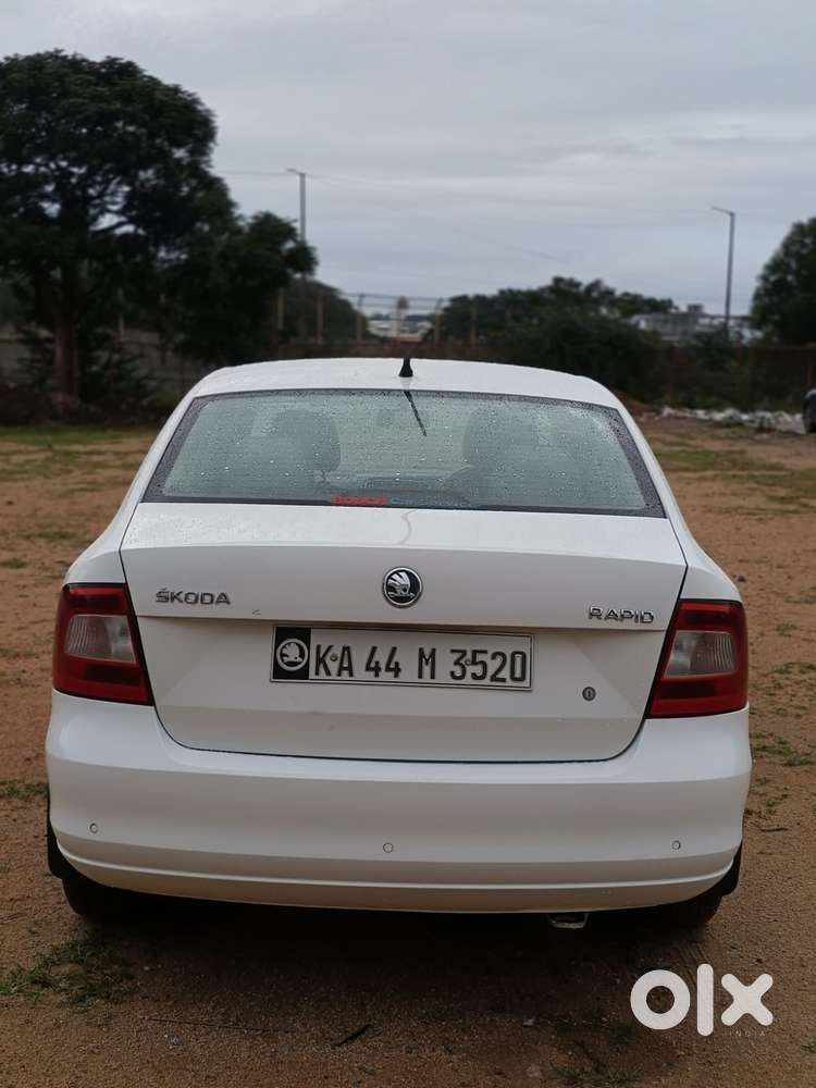 Skoda Rapid 1.5 Tdi Ambition Plus, 2014, Diesel