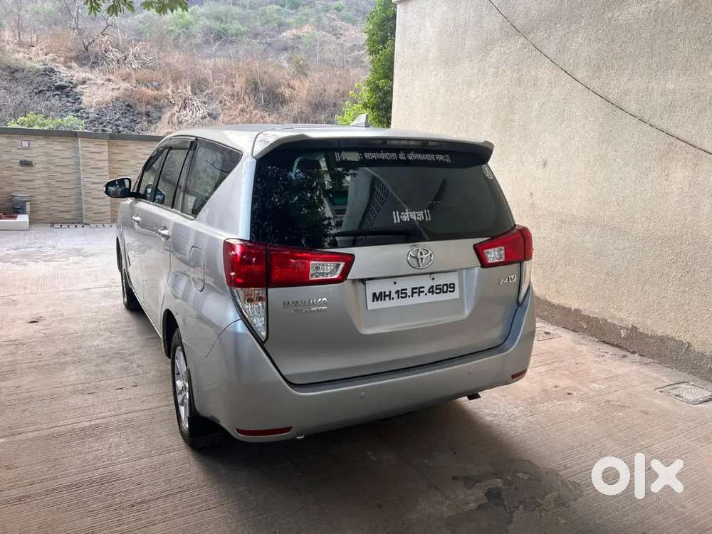 Toyota Innova Crysta 2016 Diesel Zx Automatic Well Maintained
