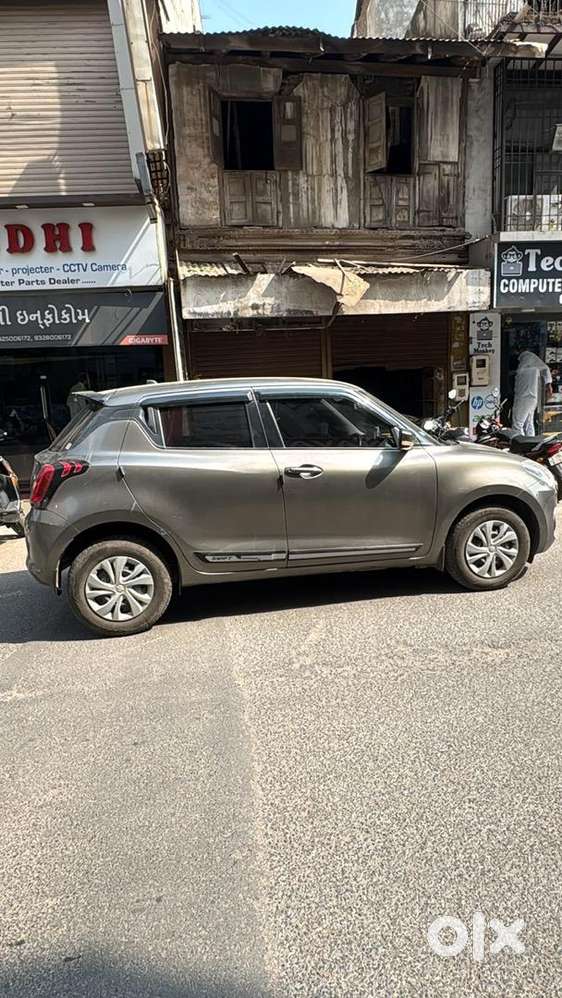 Maruti Suzuki New-gen Swift 2023 Petrol 17500 Km Driven