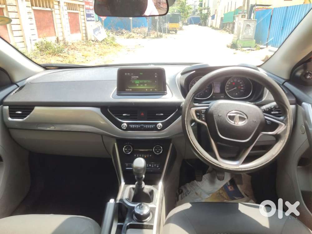 Tata Nexon 2017 Petrol Manual