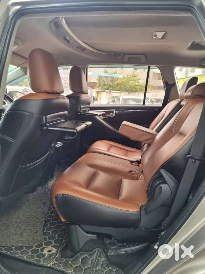 Toyota Innova Crysta 2.4 V 7 Str, 2018, Diesel